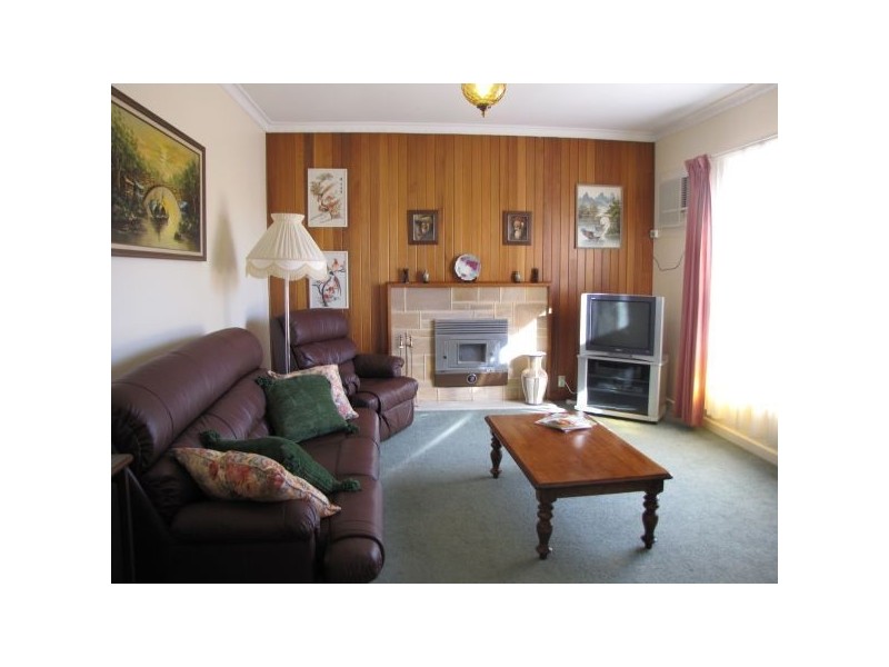 8 Tunbridge Street, Woodville South SA 5011