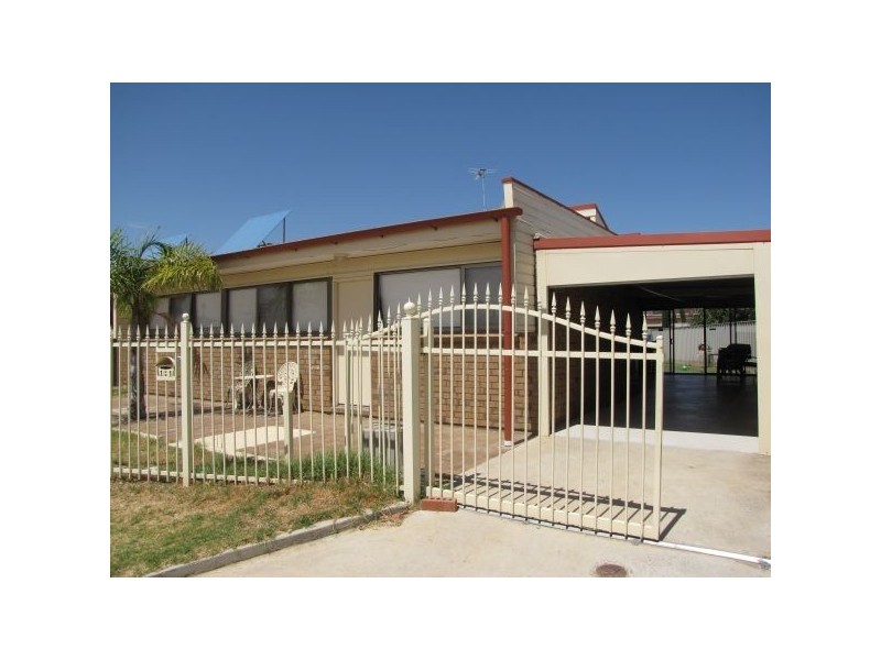11 Lisa Court, Pennington SA 5013