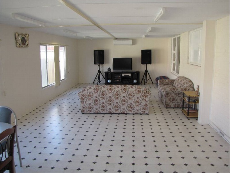 53 Glenlossie Street, Woodville South SA 5011