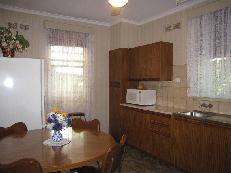 21 Somerset Avenue, Clearview SA 5085