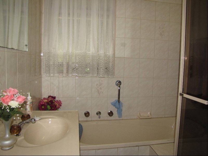 21 Somerset Avenue, Clearview SA 5085