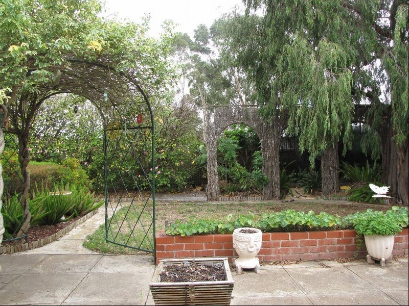 21 Somerset Avenue, Clearview SA 5085