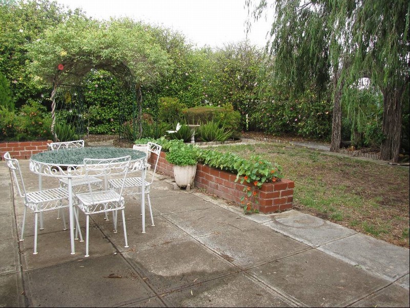 21 Somerset Avenue, Clearview SA 5085