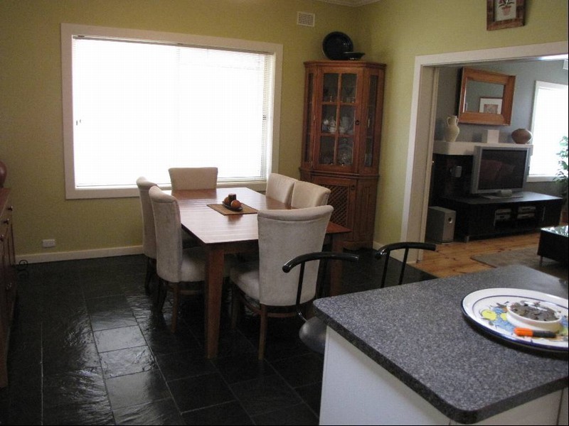 44 East Avenue, Beverley SA 5009