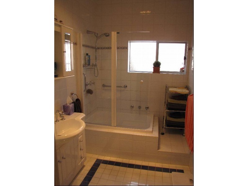 44 East Avenue, Beverley SA 5009