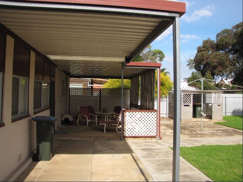 44 East Avenue, Beverley SA 5009