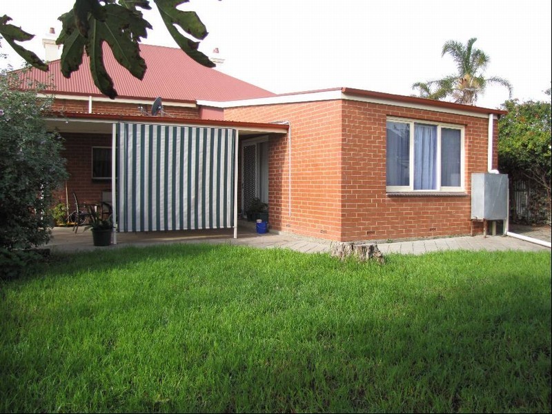 105 Addison Road, Rosewater SA 5013