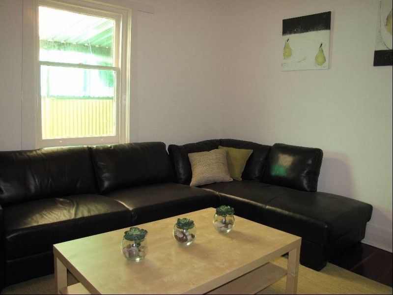 1 Price Weir Avenue, Allenby Gardens SA 5009