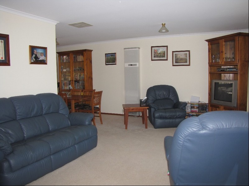 28 Petworth Parade, Greenwith SA 5125