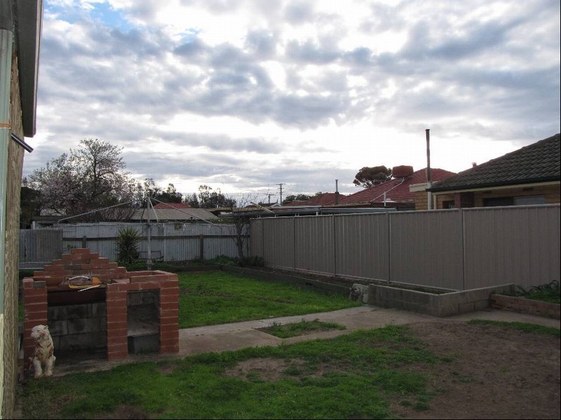 369 Victoria Road, Taperoo SA 5017