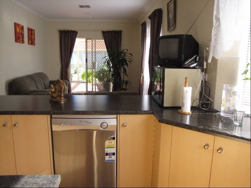 67 Kent Street, Mansfield Park SA 5012