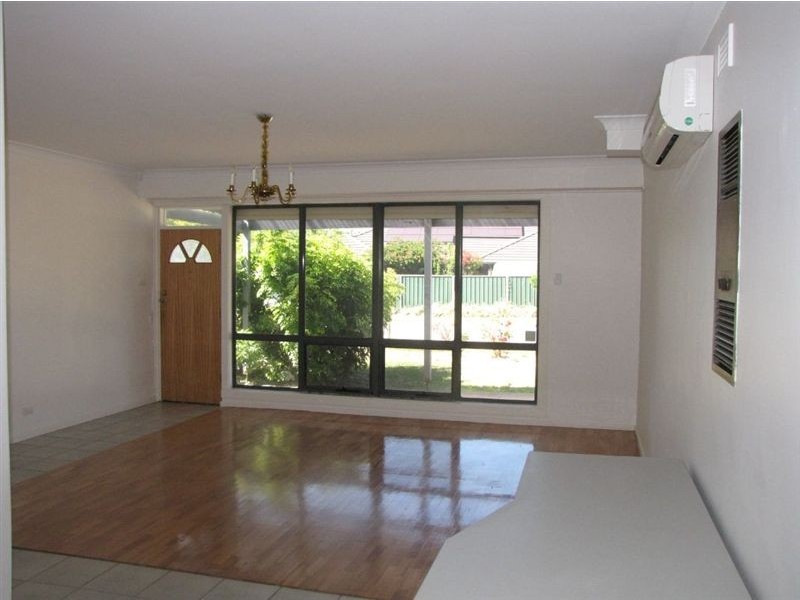 12 Farncomb Road, Fulham SA 5024