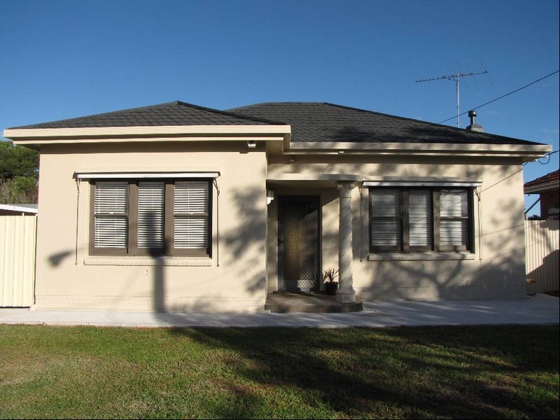 8 Stevens Street, Seaton SA 5023