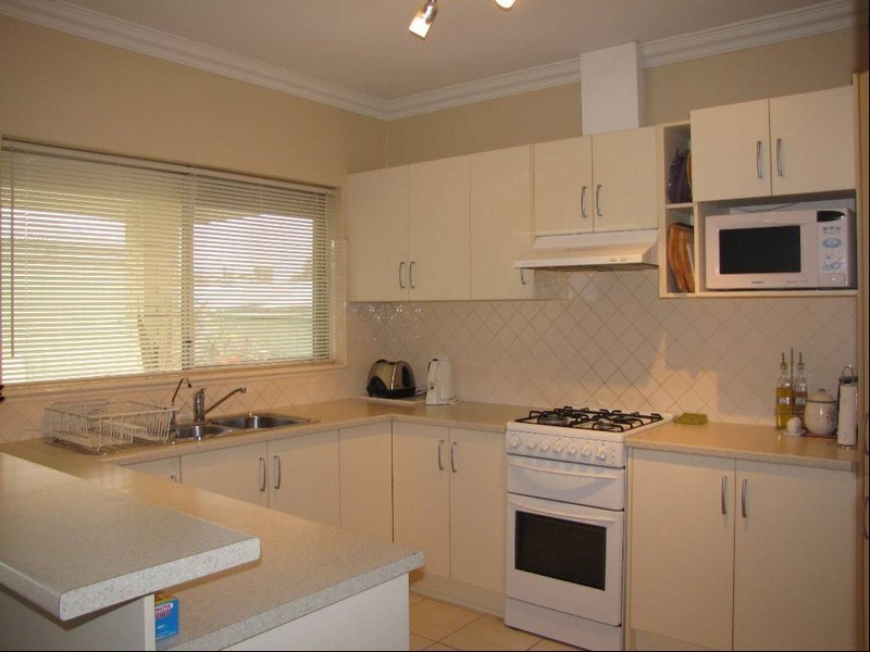 36 Charles Street, Valley View SA 5093