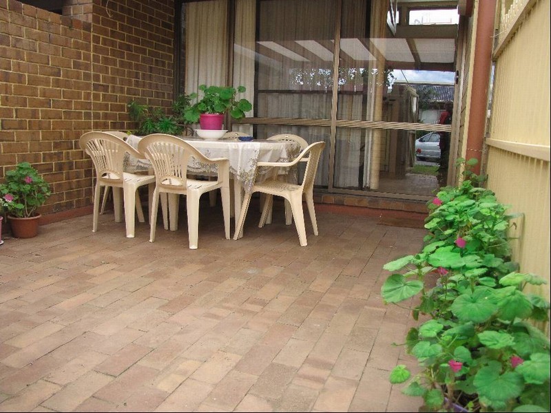 2 Beth Court, Pennington SA 5013