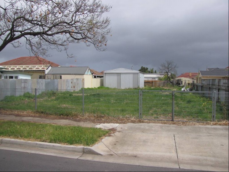 13 Crossley Avenue, Croydon Park SA 5008