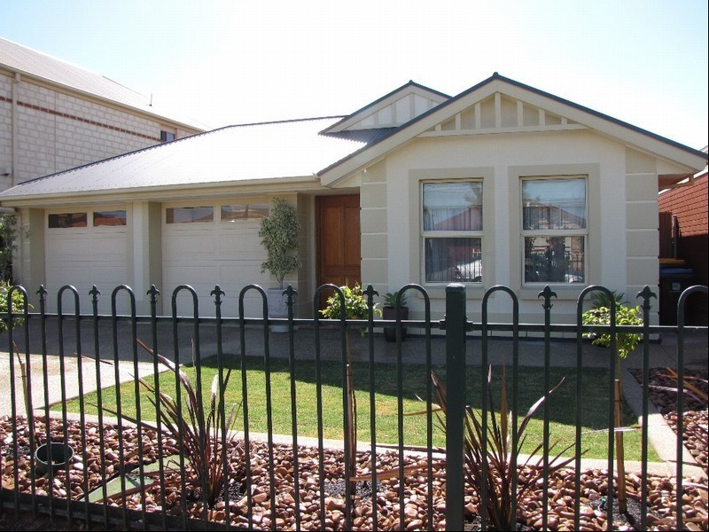 16 Gainsborough Avenue, Ferryden Park SA 5010