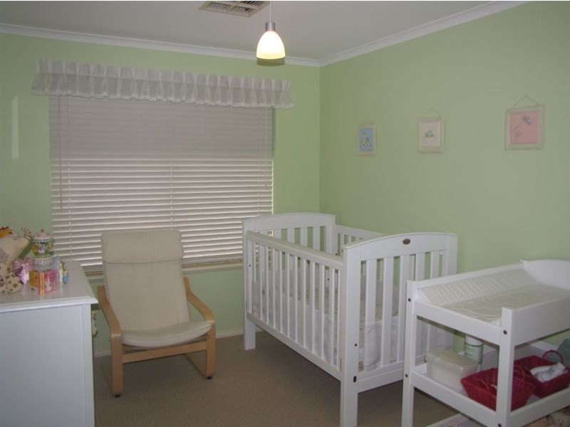 1 Hallett Blvd, Allenby Gardens SA 5009
