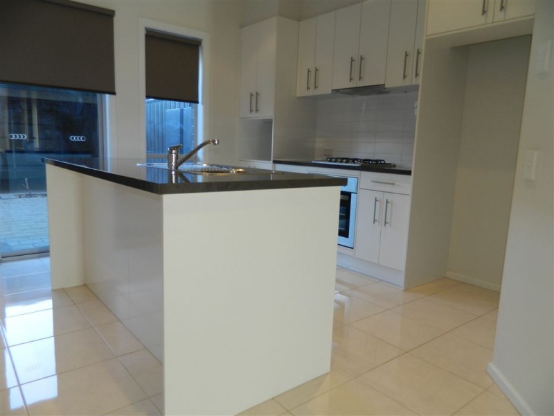 8 Charles Mathews Circle, Woodville SA 5011