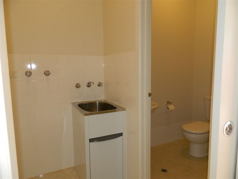 8 Charles Mathews Circle, Woodville SA 5011