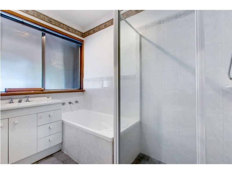 1 Counihan Court, Trott Park SA 5158