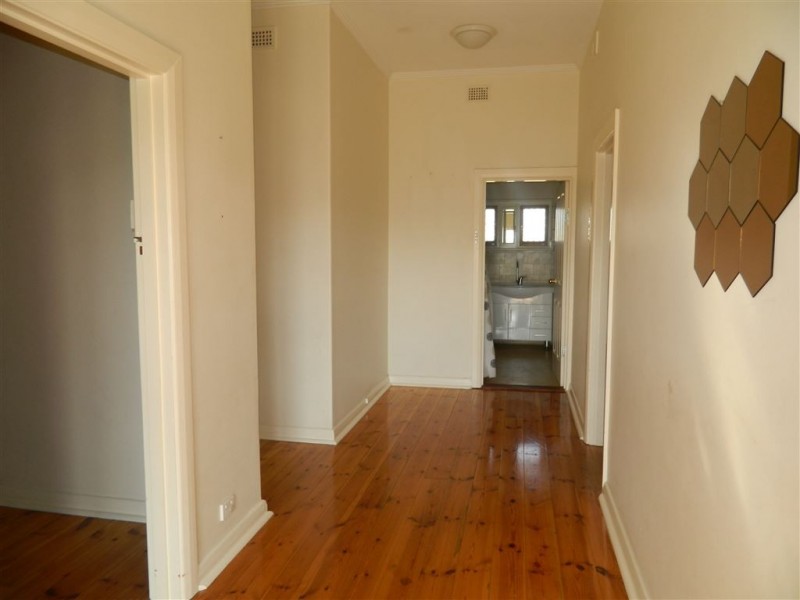 20 Honeyton Street, Seaton SA 5023