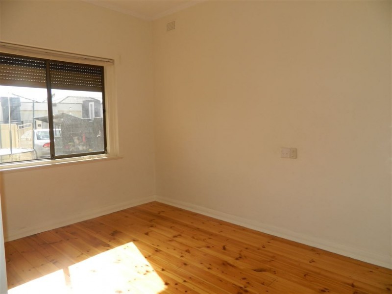 20 Honeyton Street, Seaton SA 5023