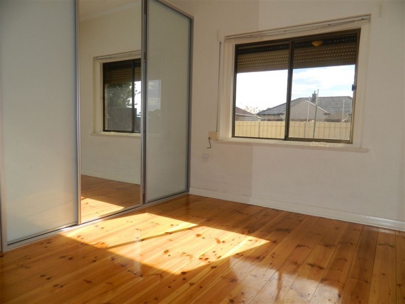 20 Honeyton Street, Seaton SA 5023