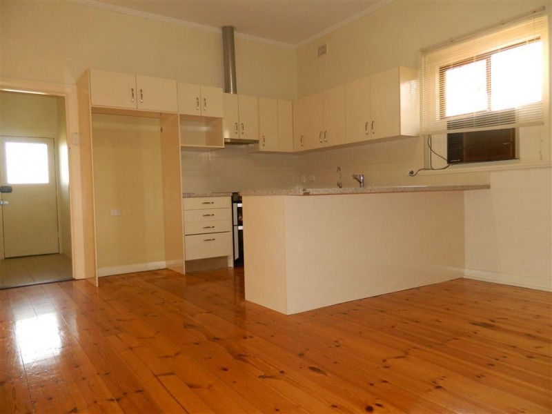 20 Honeyton Street, Seaton SA 5023