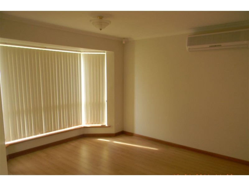 31 Rugby Avenue, Croydon Park SA 5008