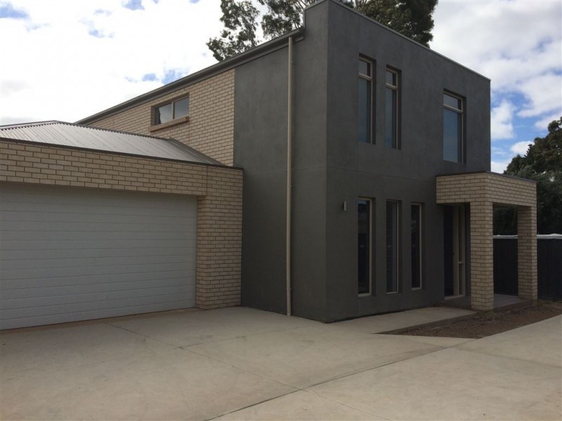 3/30 -32 Farnham Road, Keswick SA 5035