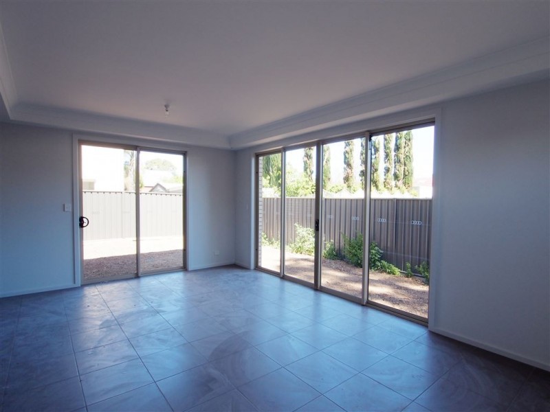 3/30 -32 Farnham Road, Keswick SA 5035
