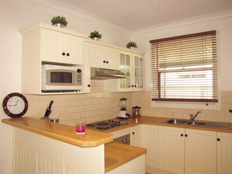 11 Queen Street, Pennington SA 5013