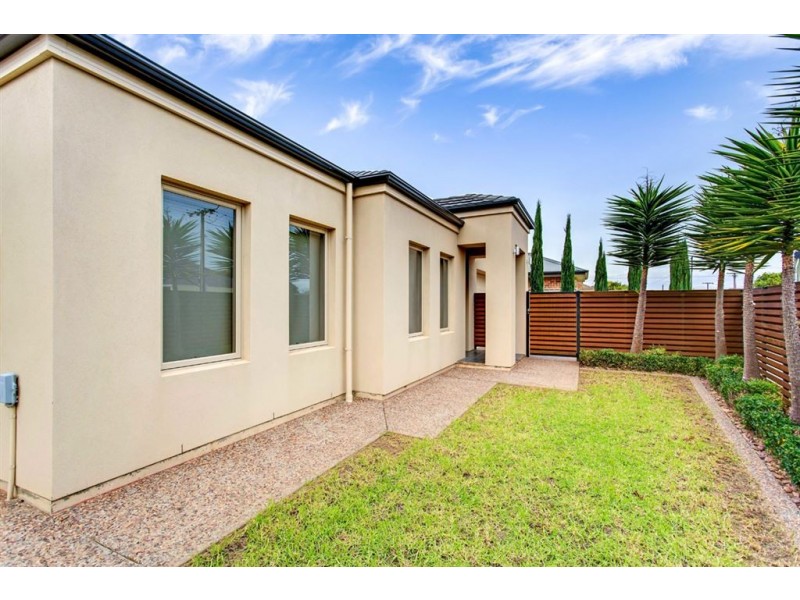 5C Pioneer Street, Findon SA 5023