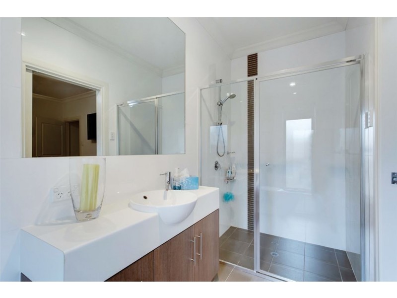 5C Pioneer Street, Findon SA 5023