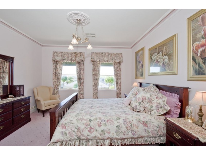 11 Plover Court, Hewett SA 5118