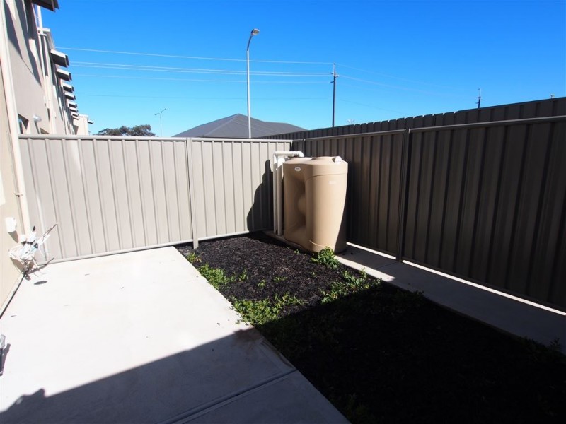 93 Panalatinga Road, Woodcroft SA 5162