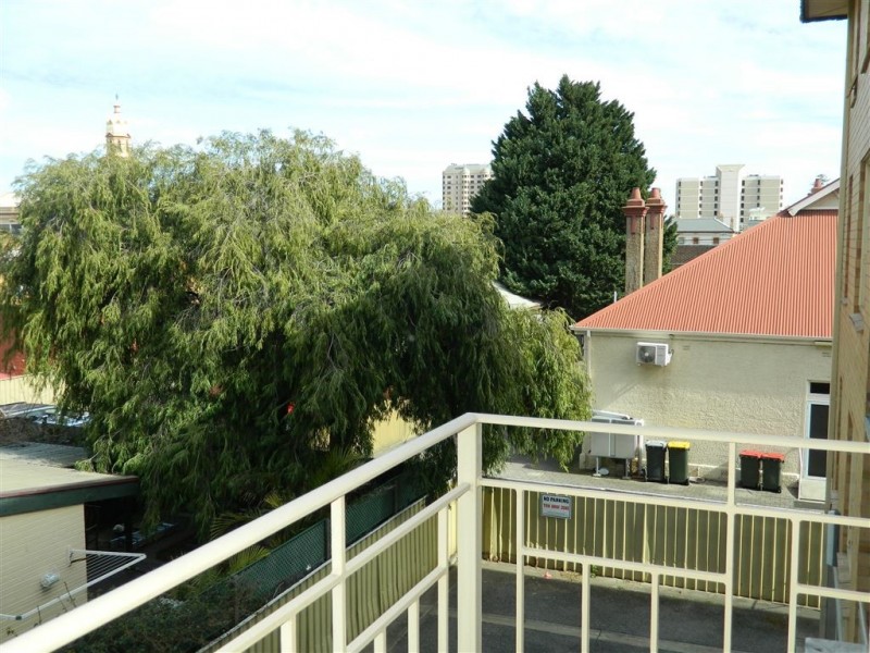 12/15 Byron Street, Glenelg SA 5045