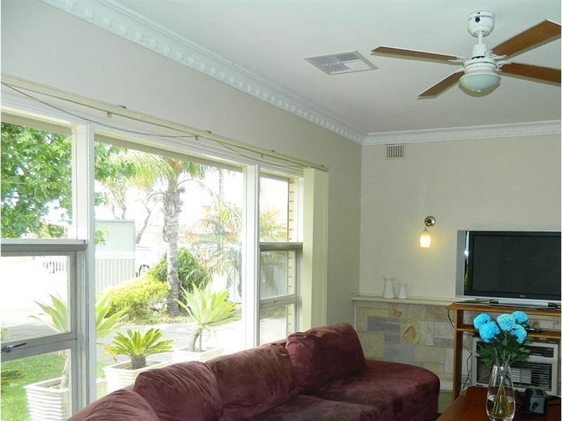 1 Harcourt Avenue ( Cnr Ariel St), Pennington SA 5013
