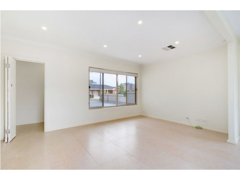 13 McNeilly Crescent, Seaton SA 5023