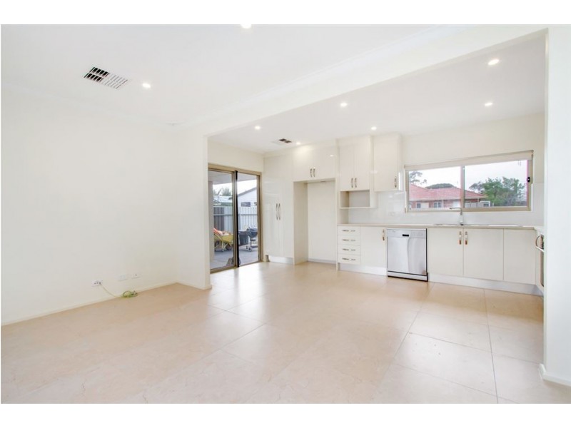 13 McNeilly Crescent, Seaton SA 5023