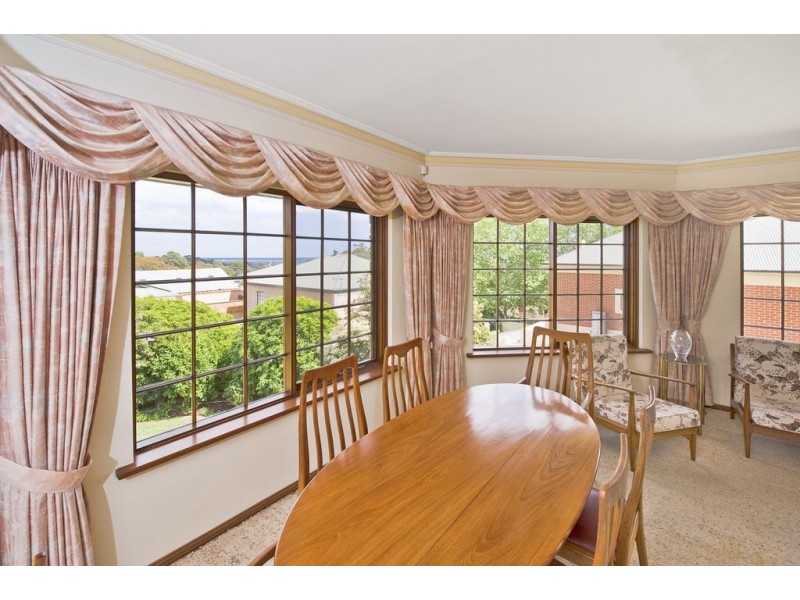 8 Glyde Street, Glen Osmond SA 5064