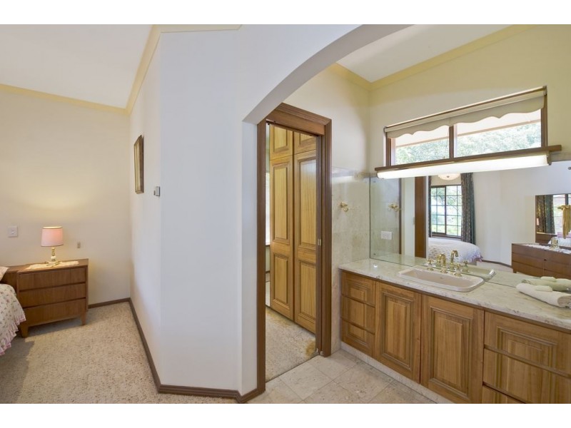 8 Glyde Street, Glen Osmond SA 5064