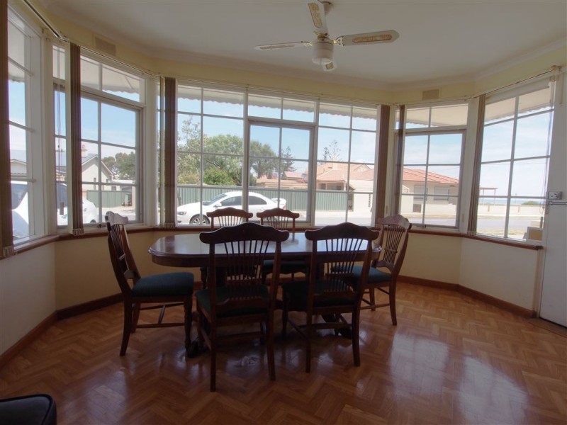 4/160 Esplanade, Largs Bay SA 5016