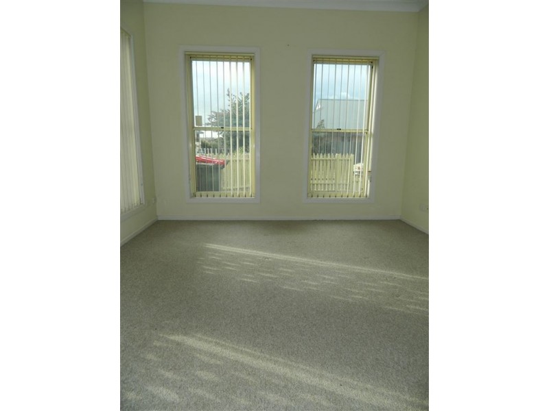 18 Maple CCt, Mawson Lakes SA 5095