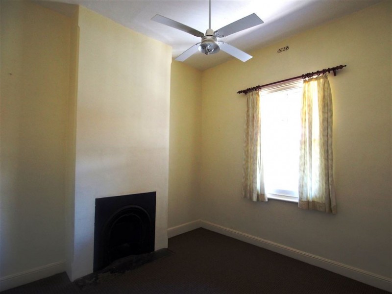 16 Mundulla Street, Kilkenny SA 5009