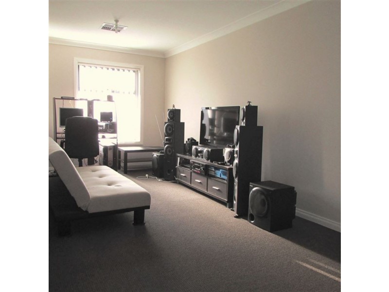 109 Nelson Road, Valley View SA 5093