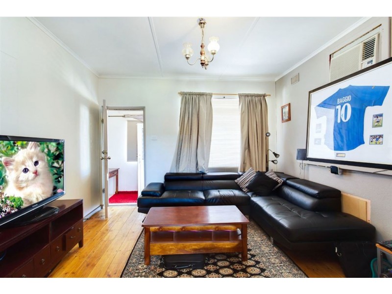 121 Crown Terrace, Royal Park SA 5014