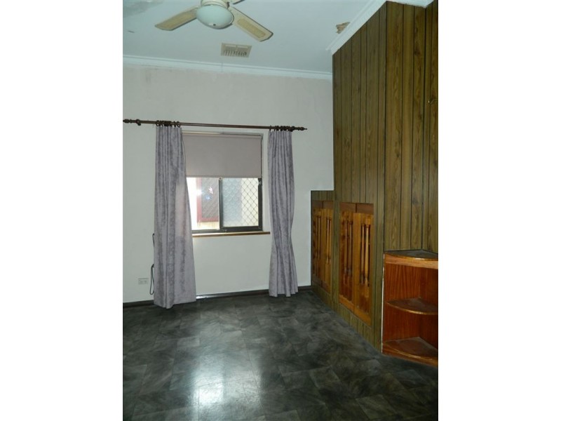 112 May Terrace, Ottoway SA 5013