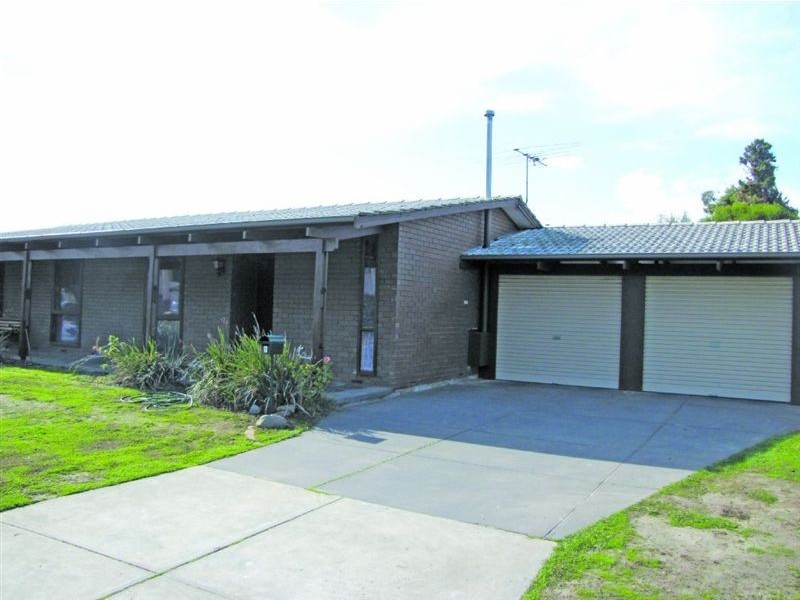 1 Karumba Place, West Lakes Shore SA 5020